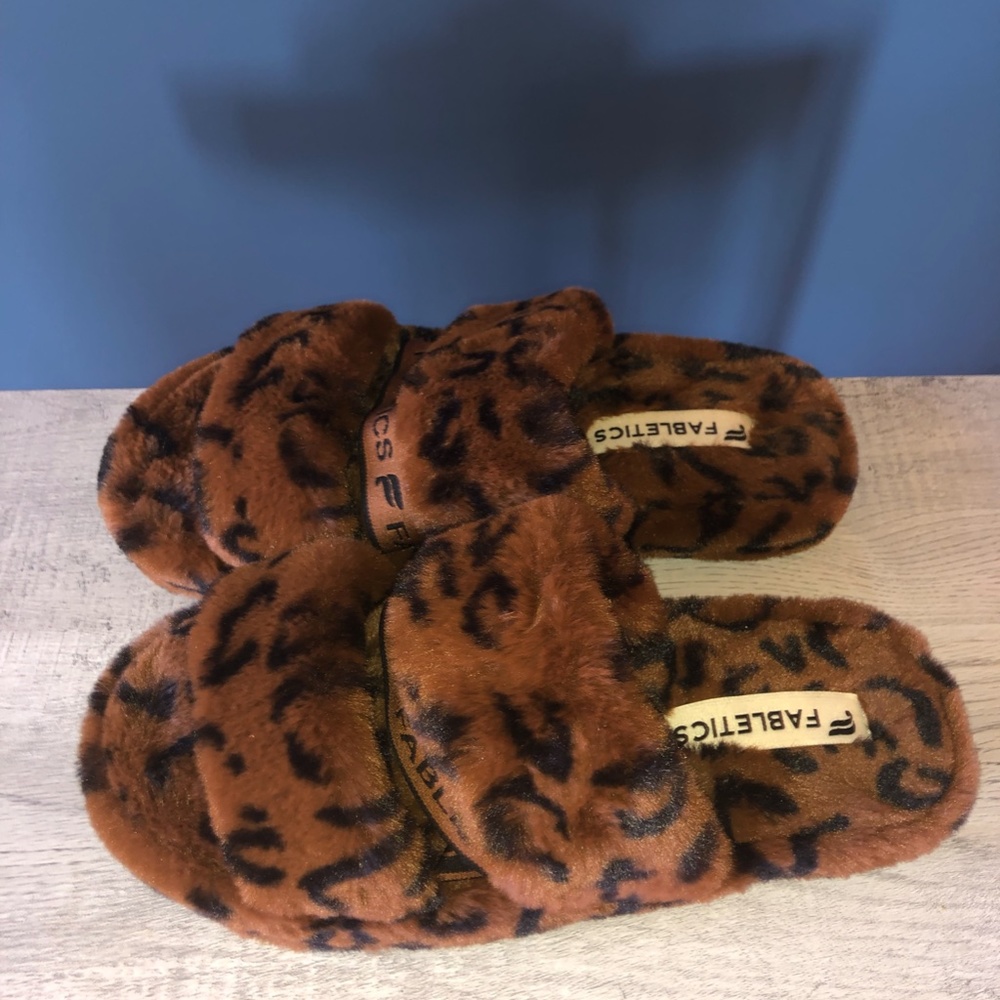 Fabletics Snug Strap Slippers (BNIB)